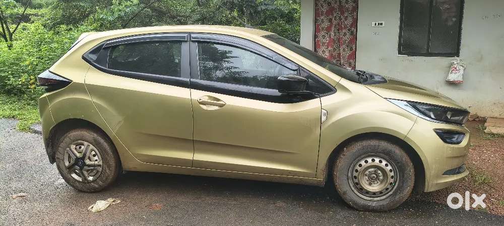 Tata Altroz 1.2 Xe 2021 Petrol