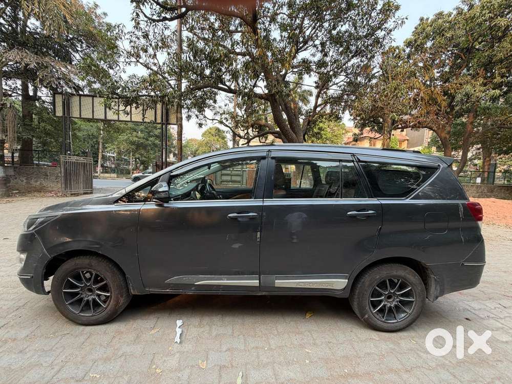 Toyota Innova Crysta 2.4 Gx Mt, 2018, Diesel