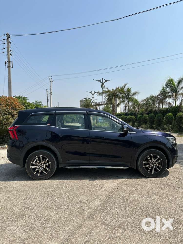 Mahindra Xuv700 2.2 Ax 7 Diesel At Str, 2022, Diesel