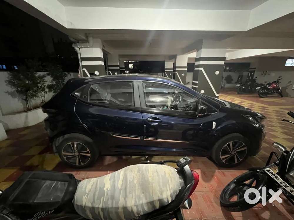 Tata Altroz 2023 Petrol Well Maintained