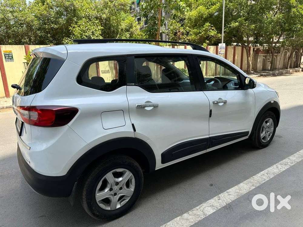 Renault Triber Rxz, 2019, Petrol