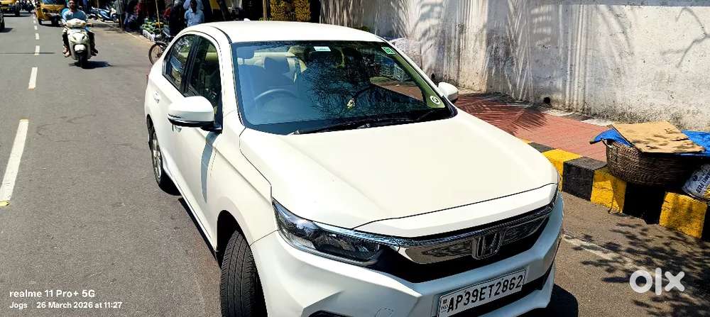 Less Used.  Gives More Than 25 Kms On Continuous Run On Good Road.