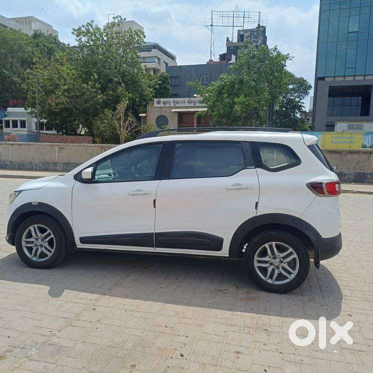 Renault Triber Rxz, 2020, Petrol