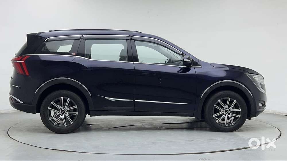 Mahindra Xuv700 2.0 Ax 7 Petrol At Str, 2024, Petrol
