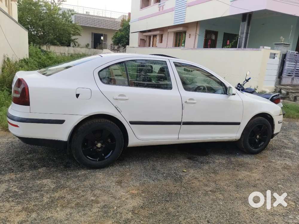 Skoda Laura 2008 Diesel 100000 Km Driven