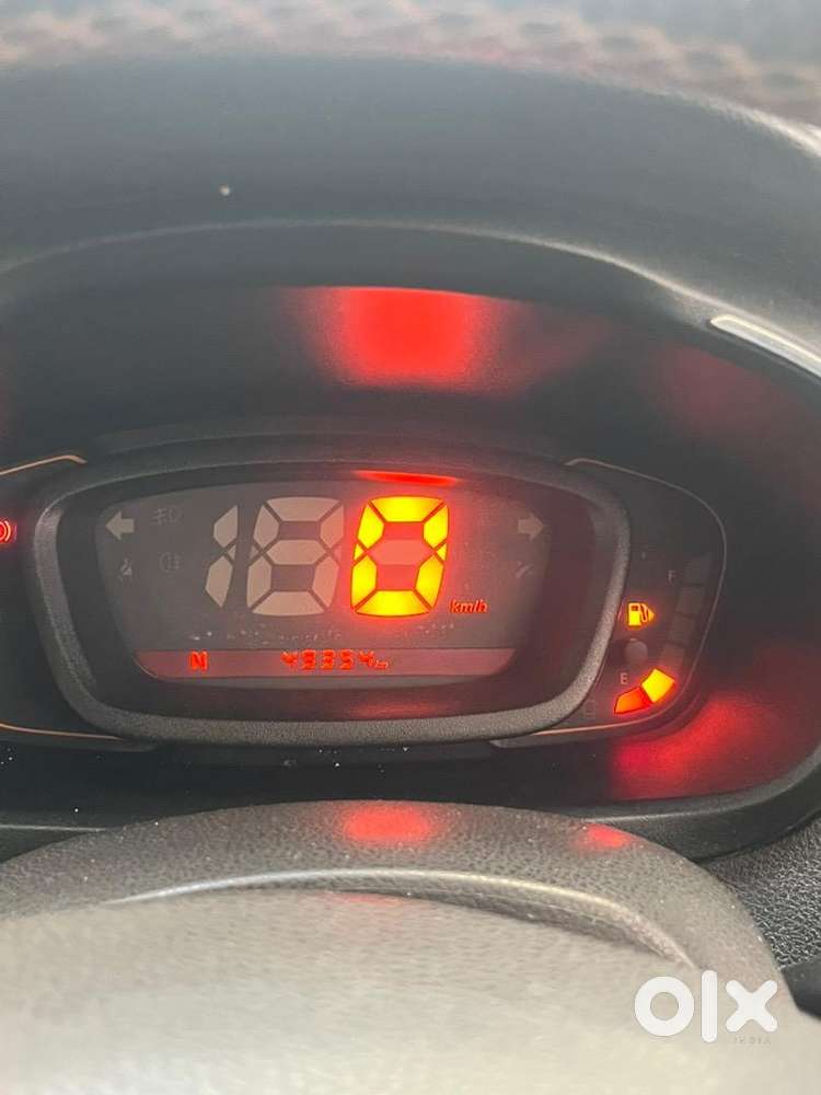 Renault Car 2017 Petrol Automatic Lady Driven