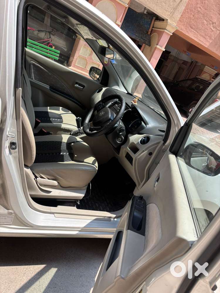 Maruti Suzuki Celerio Zxi(o) Amt, 2017, Petrol