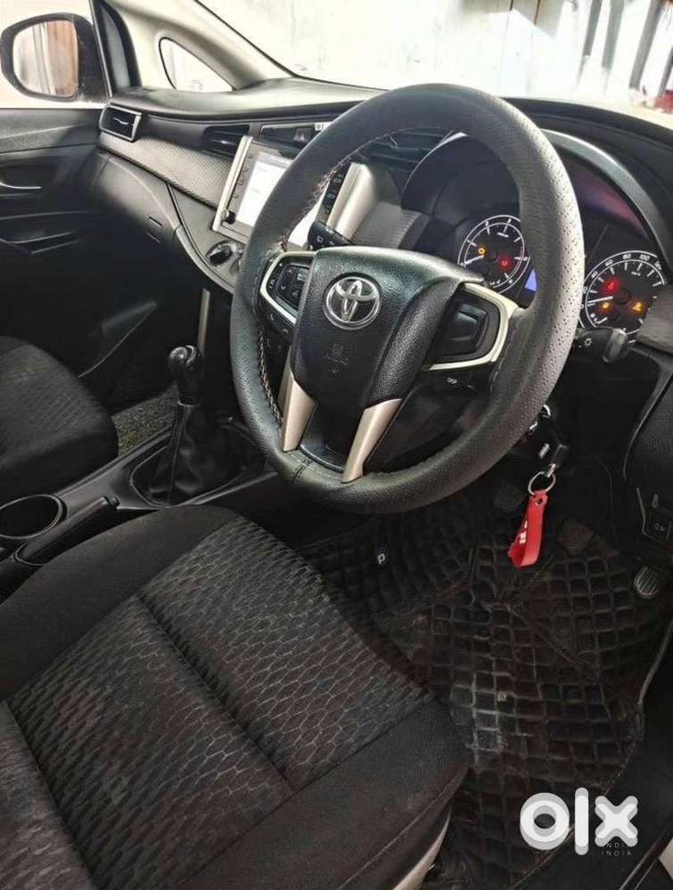 Innova Crysta G 2022 Diesel  8 Seater  Manual  Single Owner