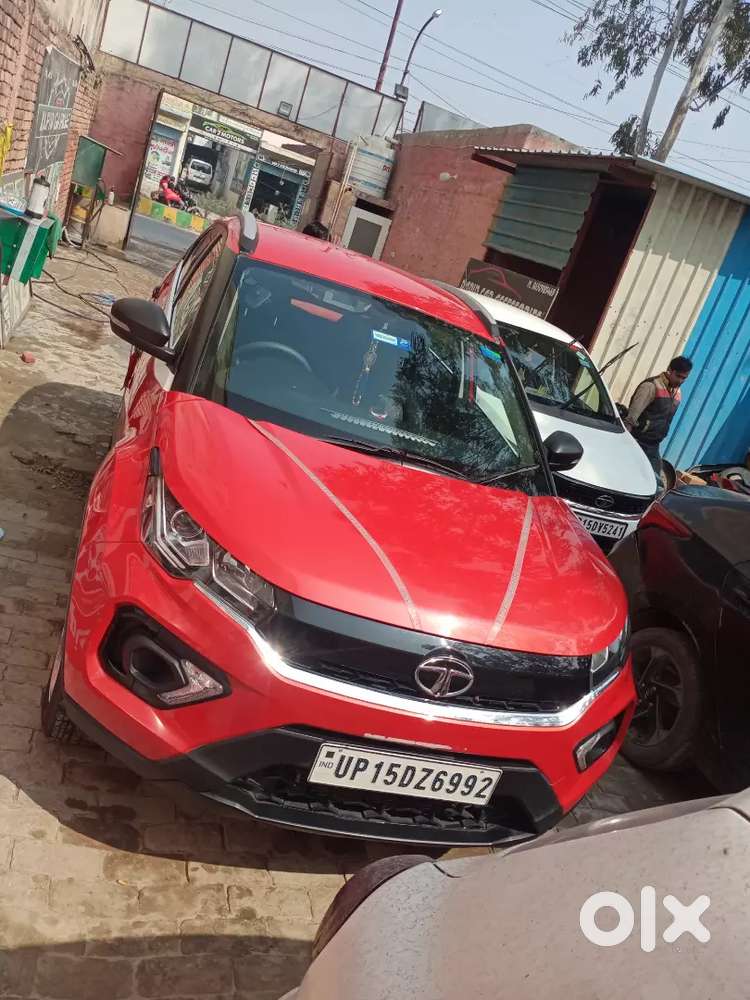 11000 Km Run Brand New Nexon Red Colour Rs 825000