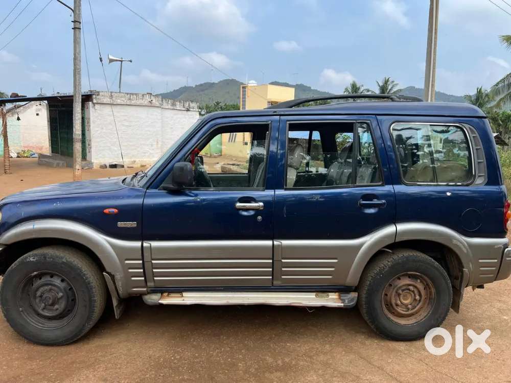 Mahindra Scorpio Classic 2005