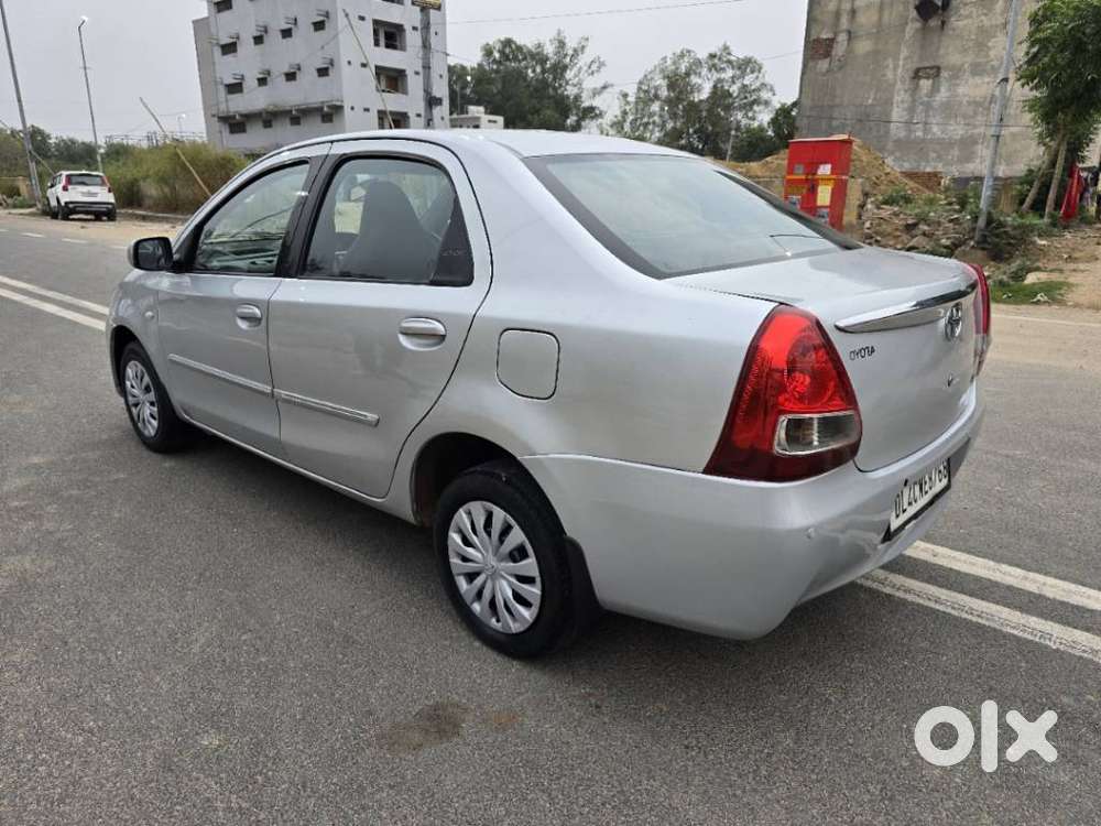 Toyota Etios 2010-2012 G, 2011, Petrol
