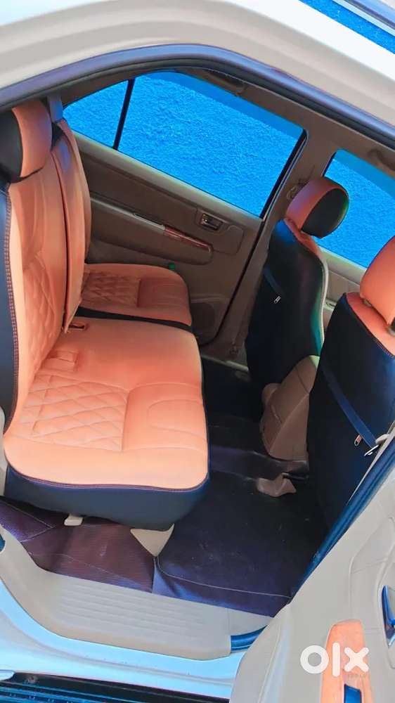 Toyota Fortuner Legender 2013 Diesel 140000 Km Driven