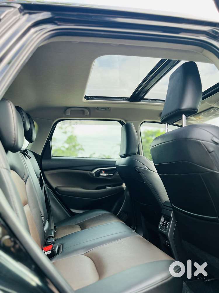 Toyota Urban Cruiser Hyryder V Hybrid Aero Edition, 2023, Petrol