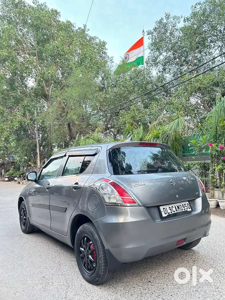 Maruti Suzuki Swift 2016 Petrol 64000 Km Driven
