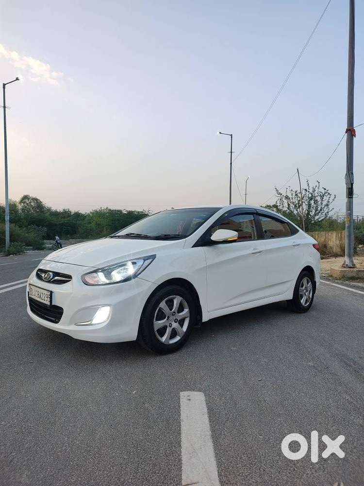Hyundai Verna Ex 1.6 Vtvt At, 2014, Cng & Hybrids