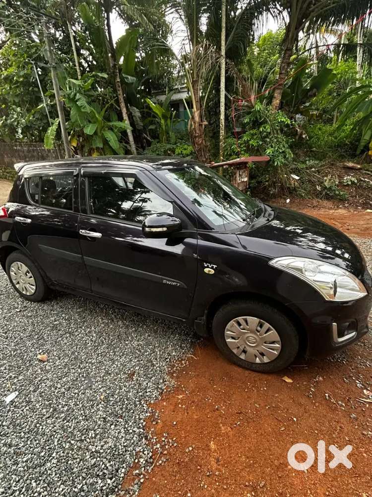 Maruti Suzuki Swift 2016 Petrol 71000 Km Driven