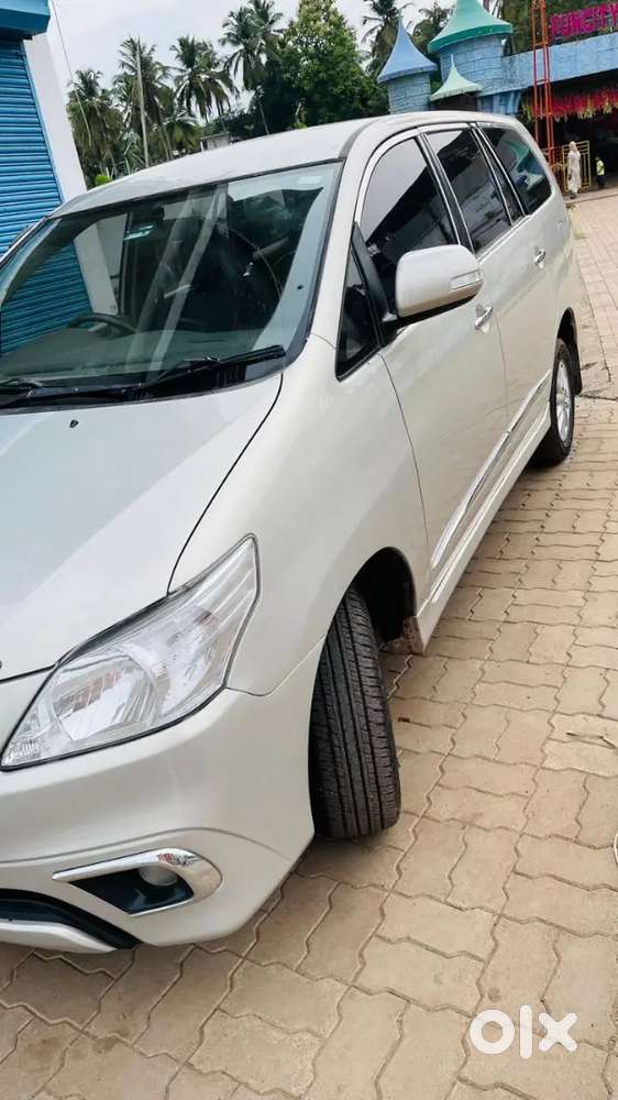 Toyota Innova 2013