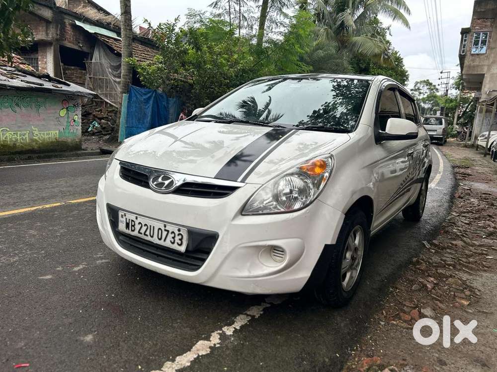 Hyundai I20 Sportz At 1.4, 2012, Petrol