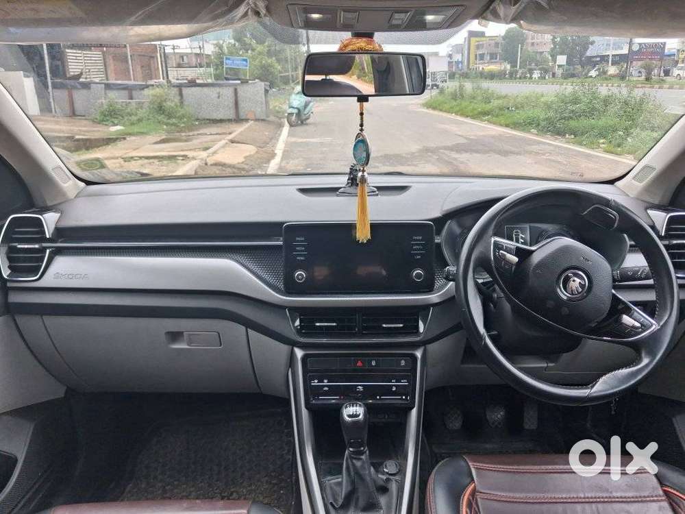 Skoda Kushaq Ambition 1.0l Tsi Mt, 2023, Petrol