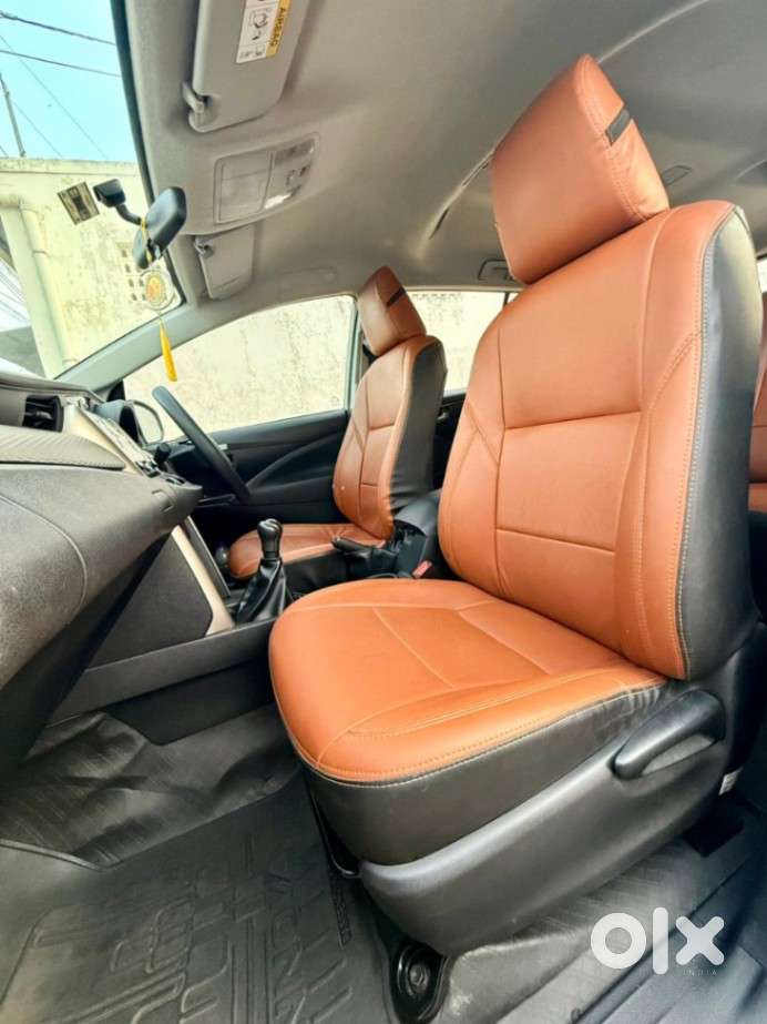 Toyota Innova Crysta 2.4 G Mt, 2023, Diesel