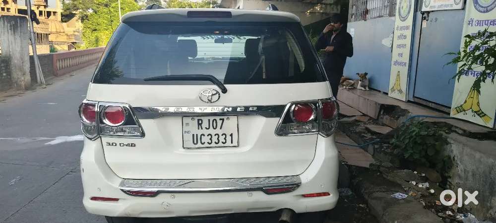 Toyota Fortuner 2015