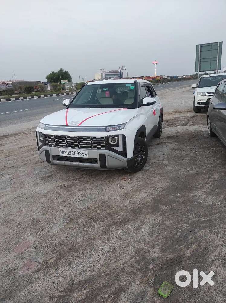 Hyundai New Venue Facelift Hx5 Mt Petrol 2025