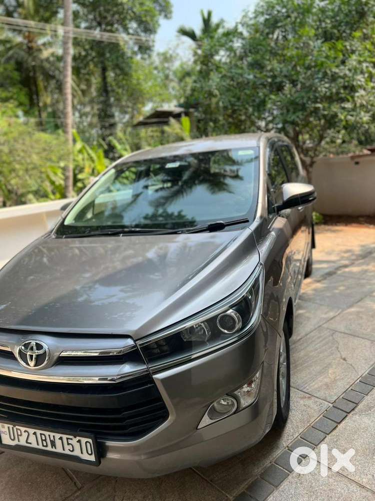2018 Toyota Innova Crysta Diesel Manual 8-seater  1st Owner