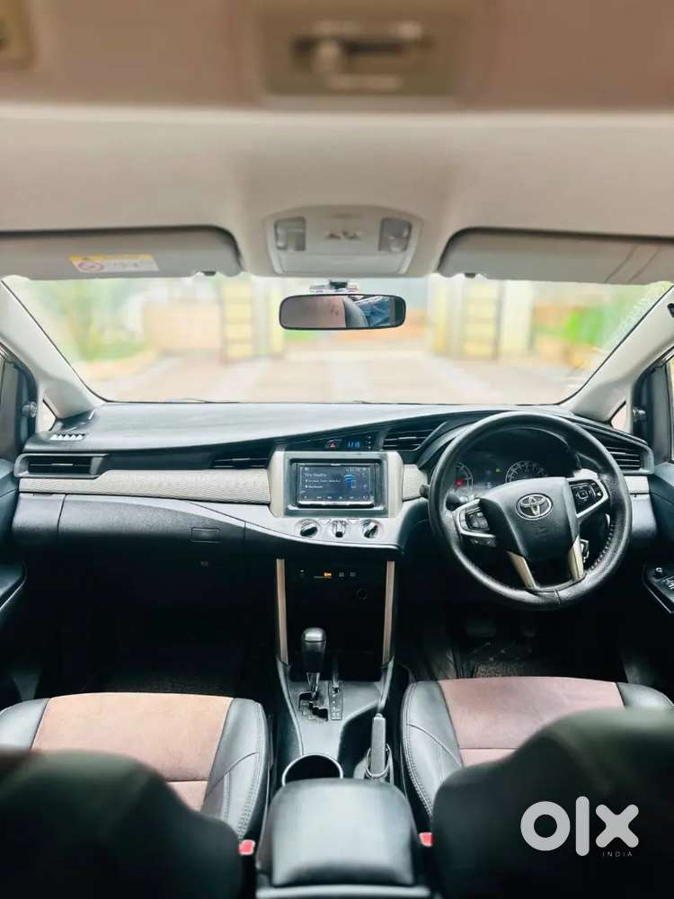 Toyota Innova Crysta 2018