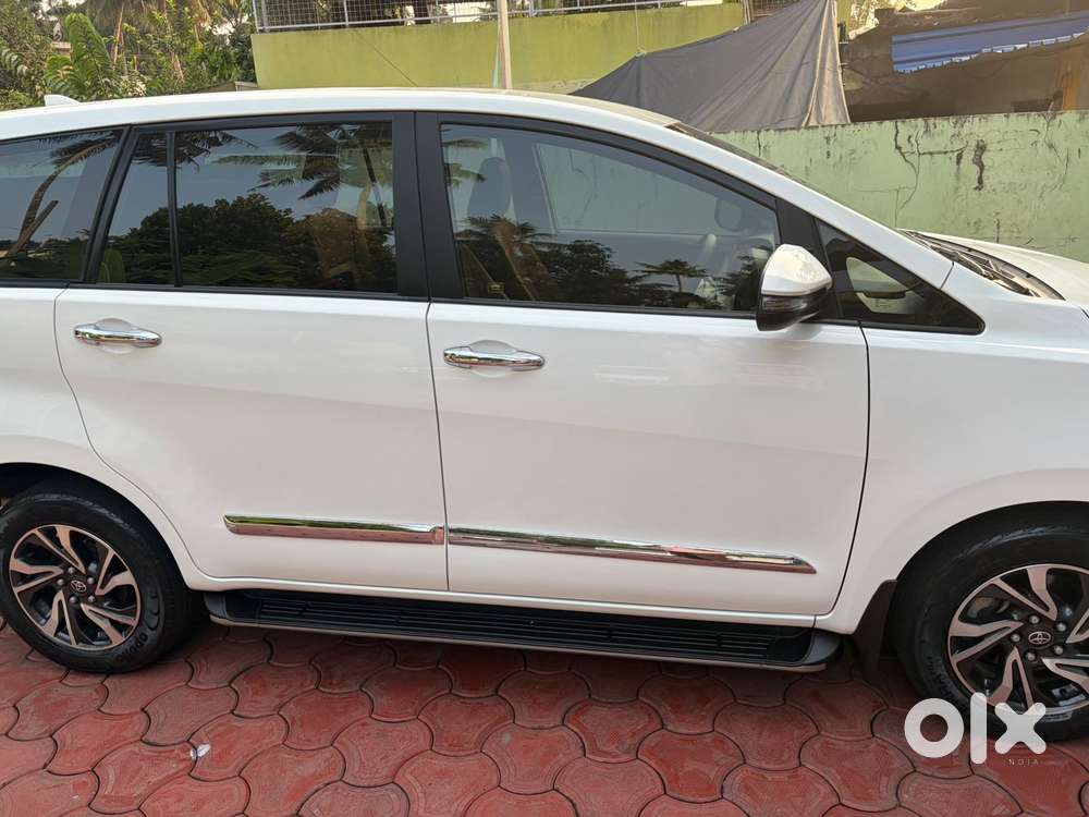 Toyota Innova Crysta [2020-ongoing] 2.4 Gx At 7 Str, 2021, Diesel