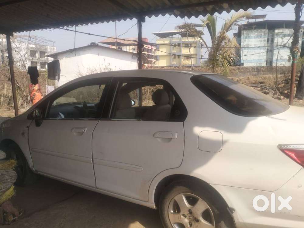 Cng Fitted Honda City Well Maintain With Alloy Wheel.