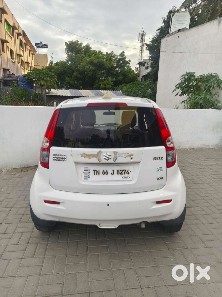 Maruti Suzuki Ritz Lxi, 2013, Petrol