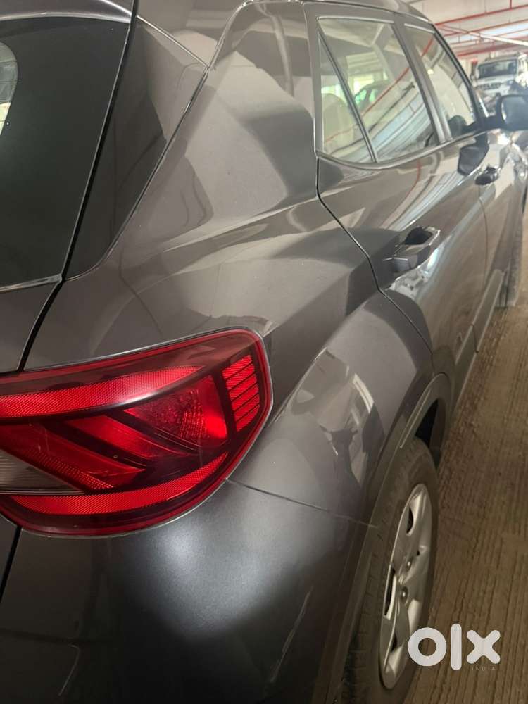 Hyundai Venue Petrol Manual 2020