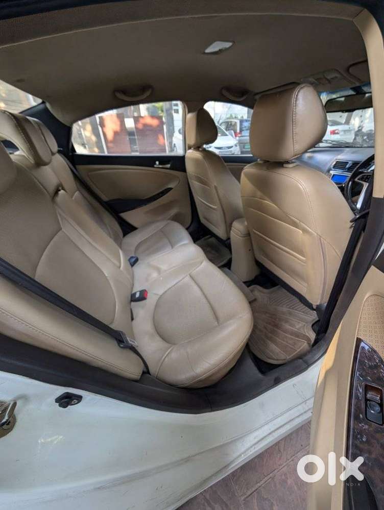 Hyundai Verna Fluidic 1.6 Vtvt Sx Opt, 2012, Petrol