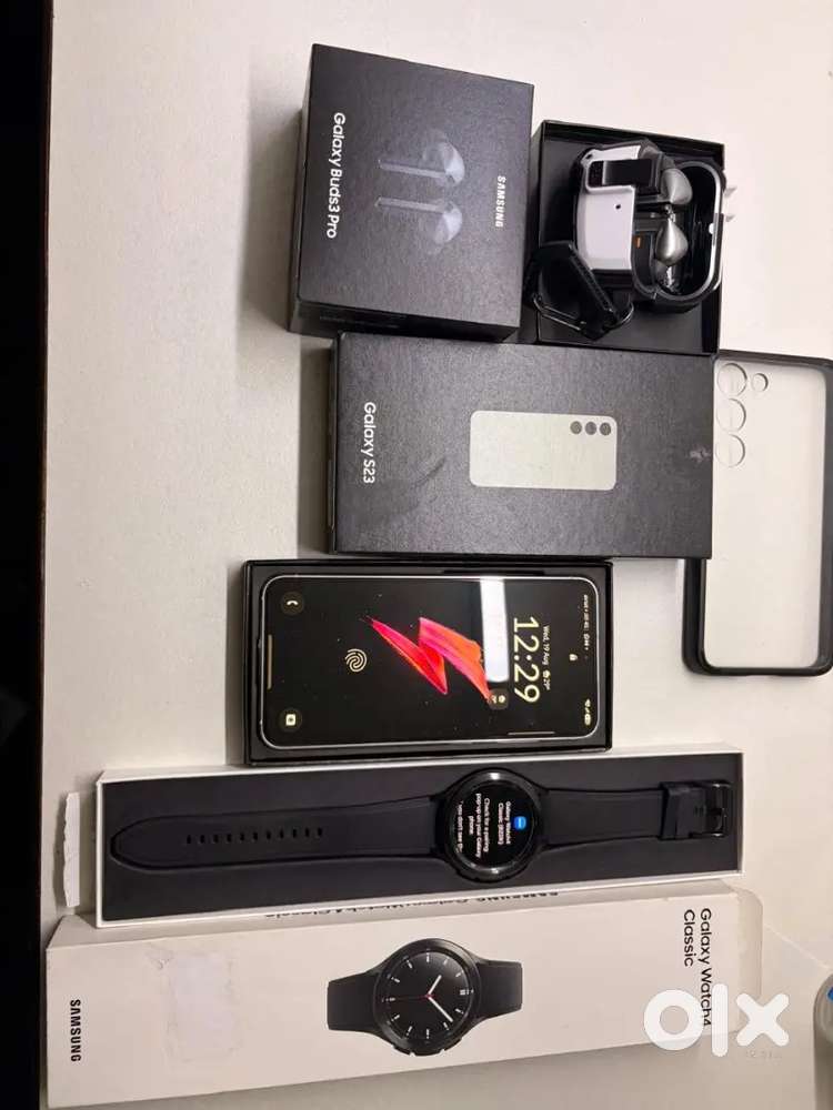 Samsung Galaxy S23, Watch 4 Classic , Buds 3 Pro ( Samsung Eco system)