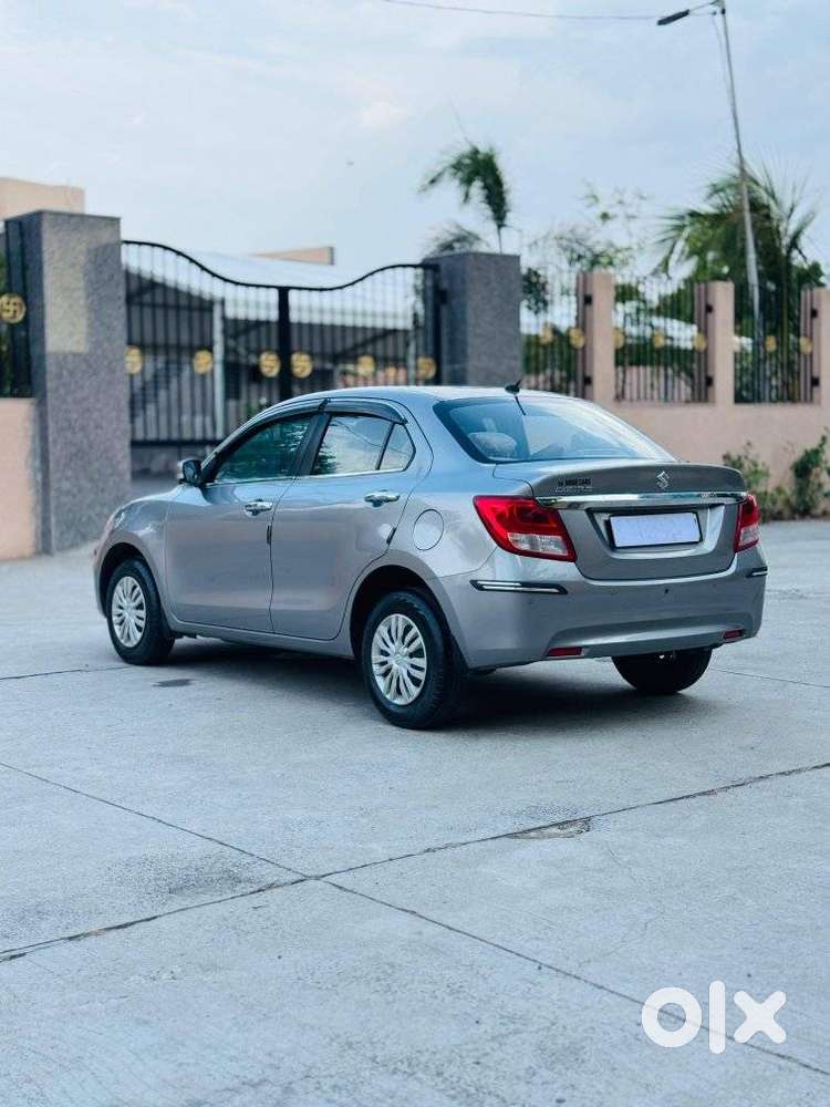 Maruti Suzuki Dzire 1.2 Vxi, 2023, Petrol