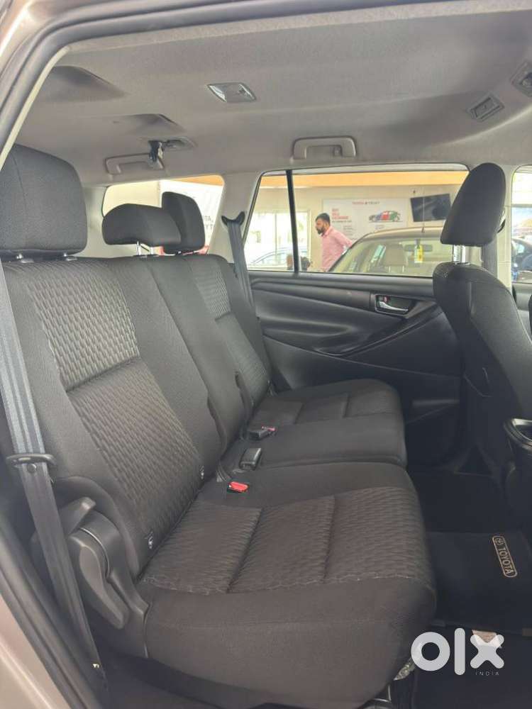 Toyota Innova Crysta 2.8 Gx At, 2016, Diesel