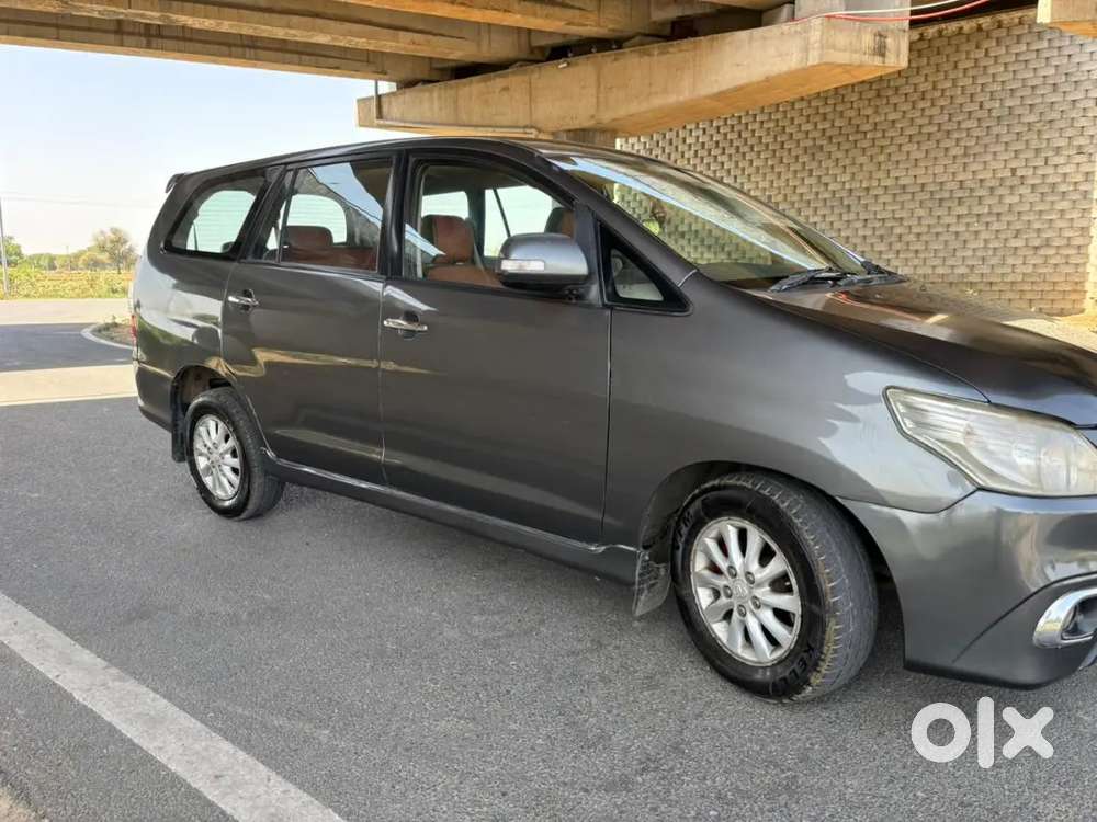 Innova First Owner V Top Model