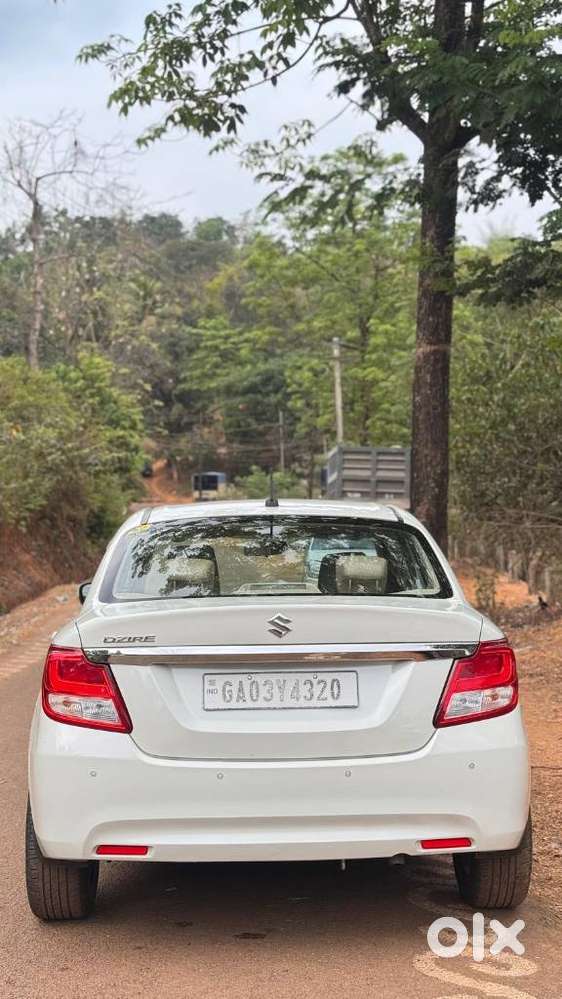 Maruti Suzuki Swift Dzire 1.2 Vxi Bsiv, 2018, Petrol