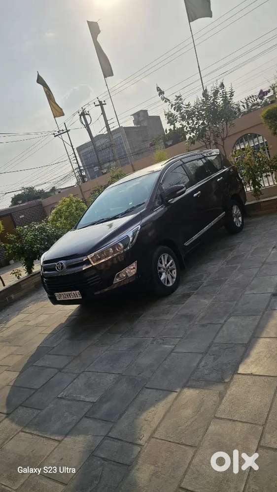 Toyota Innova Crysta 2017 Diesel 135000 Km Driven