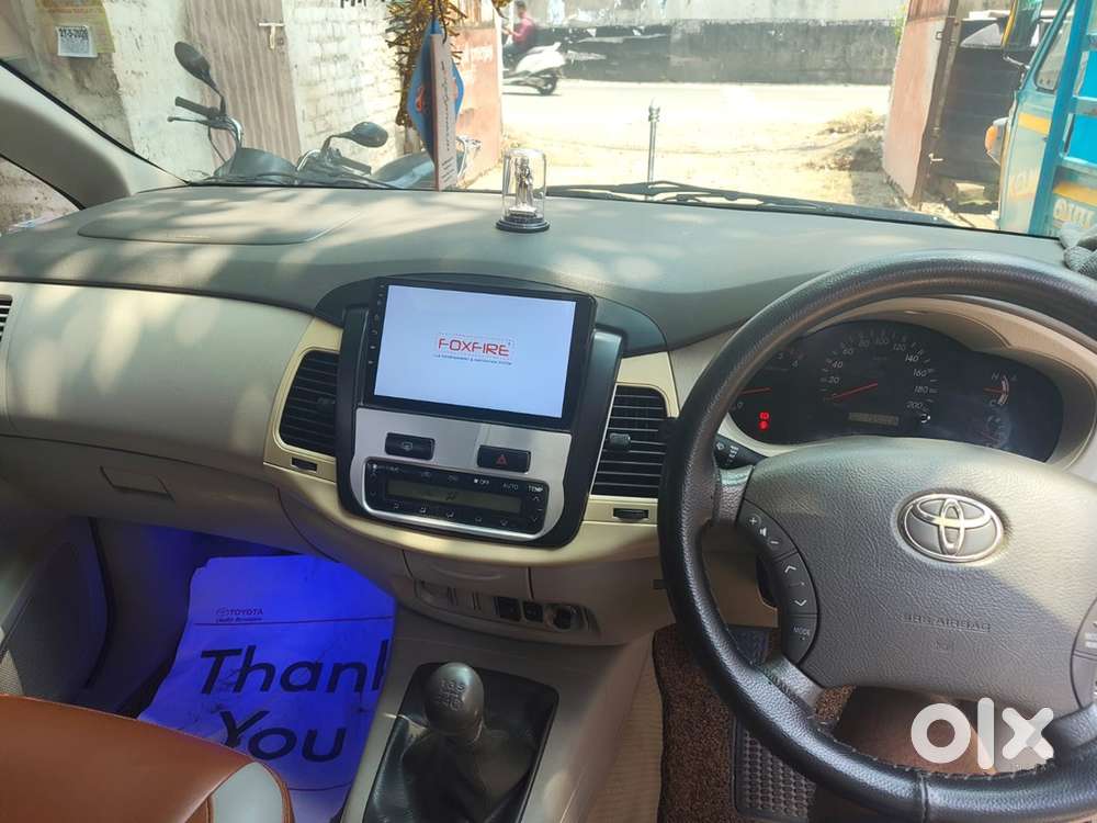 Toyota Innova Diesel 2011  2.5 V Model