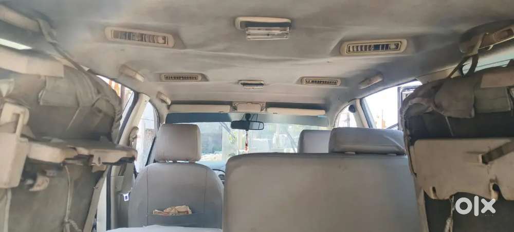 Toyota Innova Crysta 2006