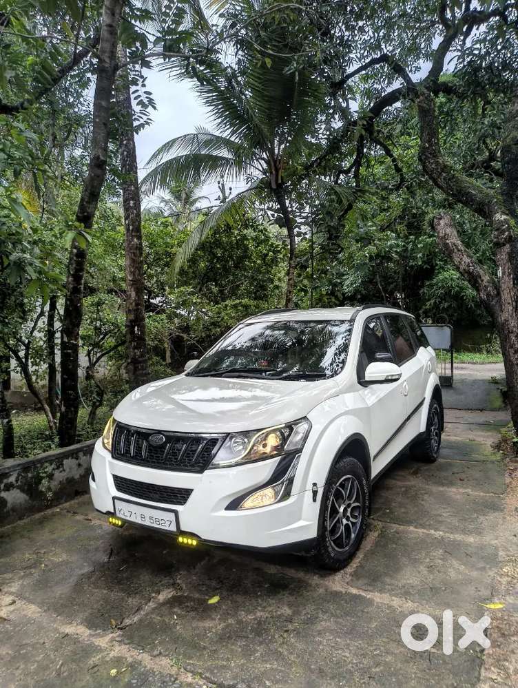 Mahindra Xuv500 2.2 W6 Diesel 2015