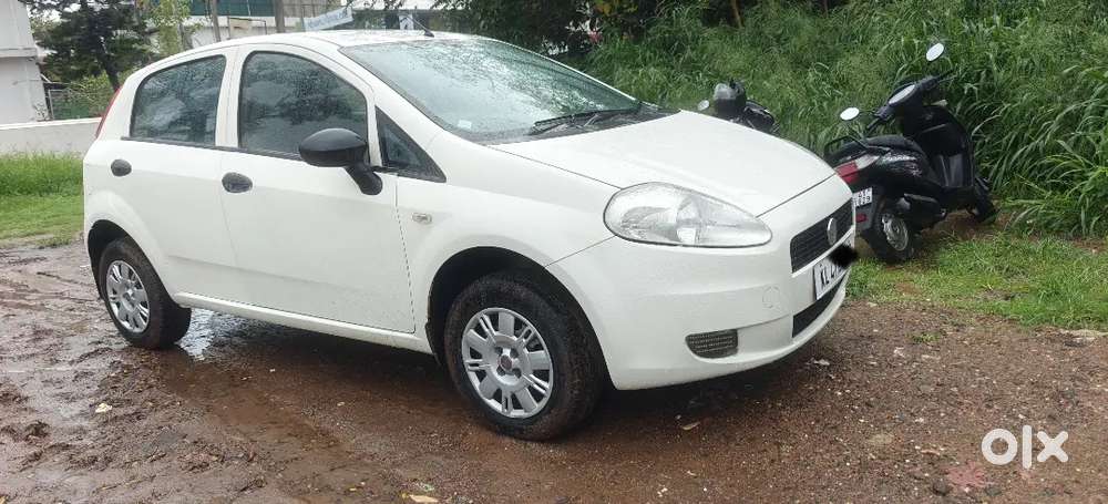 Fiat Punto 2011 New Papers