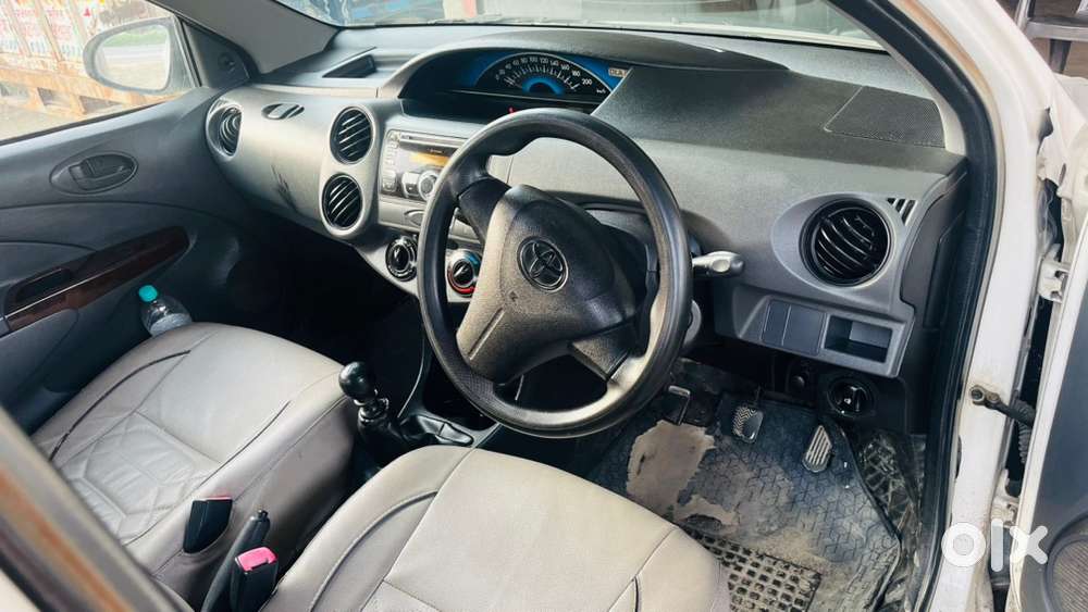 Toyota Etios Liva 2013