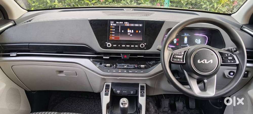 Kia Carens 1.5 Premium 7 Str, 2024, Petrol