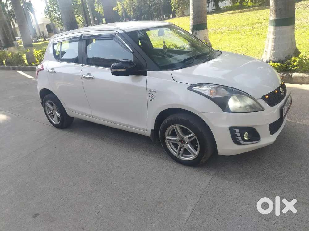Maruti Suzuki Swift 2013 Diesel Well Maintained Good Condition
