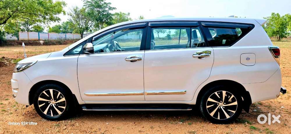 Toyota Innova Crysta 2.4 Z 7 Str, 2023, Diesel