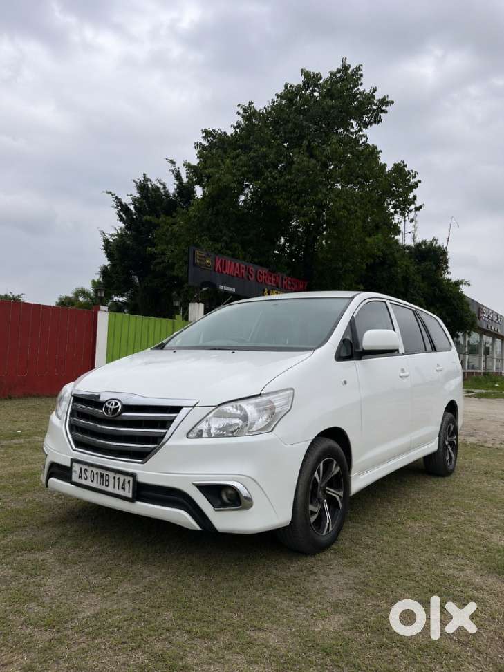 Toyota Innova 2.5 G (diesel) 8 Seater, 2012, Diesel