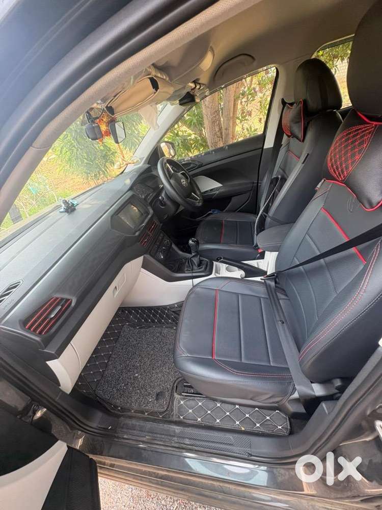 Volkswagen Taigun 2023 Petrol 13000 Km Driven