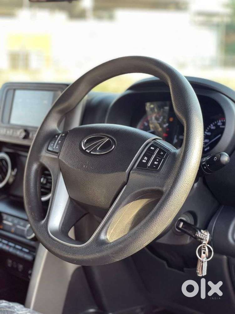 Mahindra Thar Lx 4-str Convertible At, 2021, Petrol